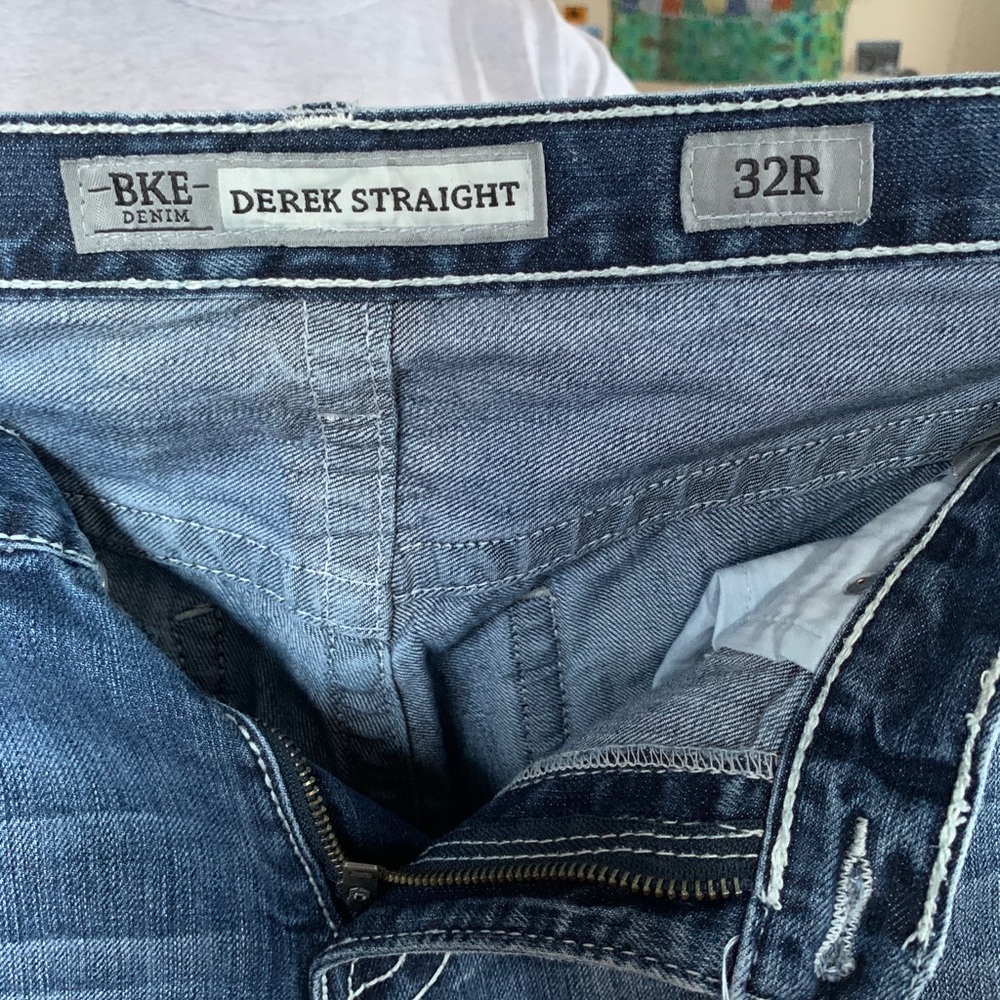 Buckle Jeans